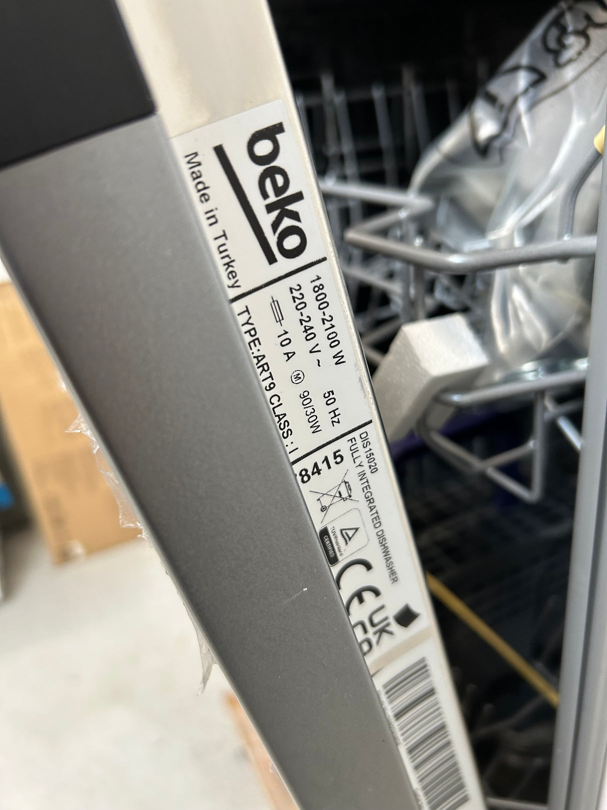 Beko DIS15020 Fully Integrated Slimline Dishwasher