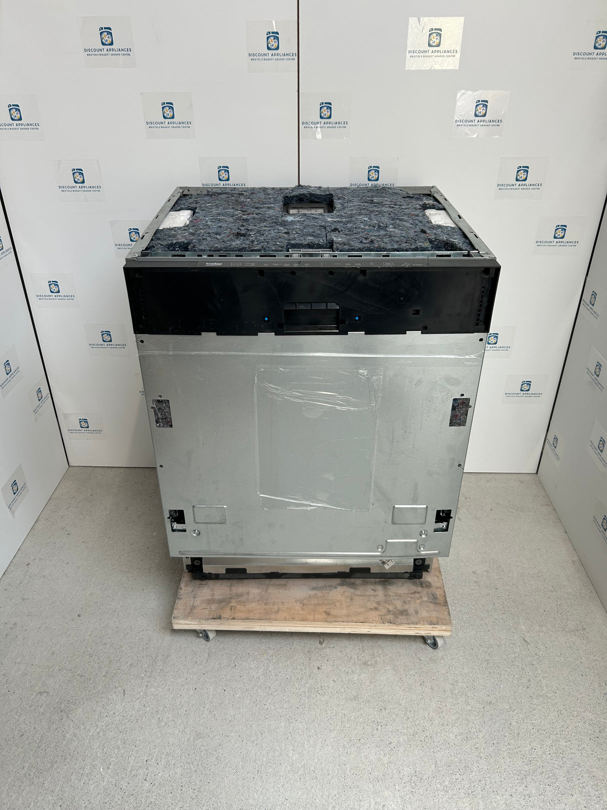 Beko DIN15C20 Integrated Full Size Dishwasher