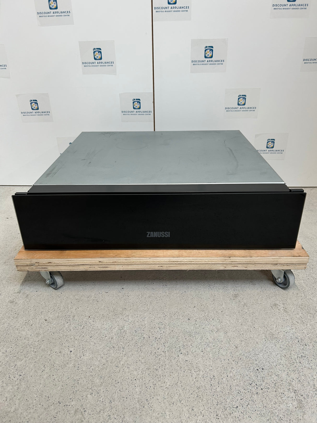 Zanussi ZWD141K Warming Drawer in Black