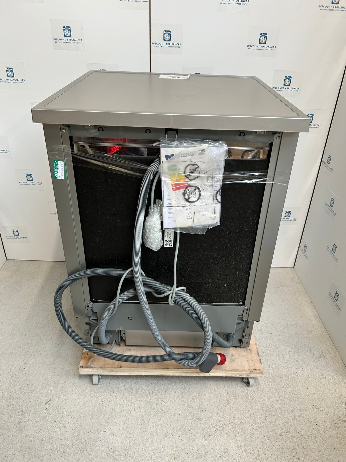 AEG FFB53937ZM Series 6000 SatelliteClean Freestanding Dishwasher