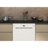 Whirlpool W7 HP33 UK Freestanding 15 Place Setting Dishwasher