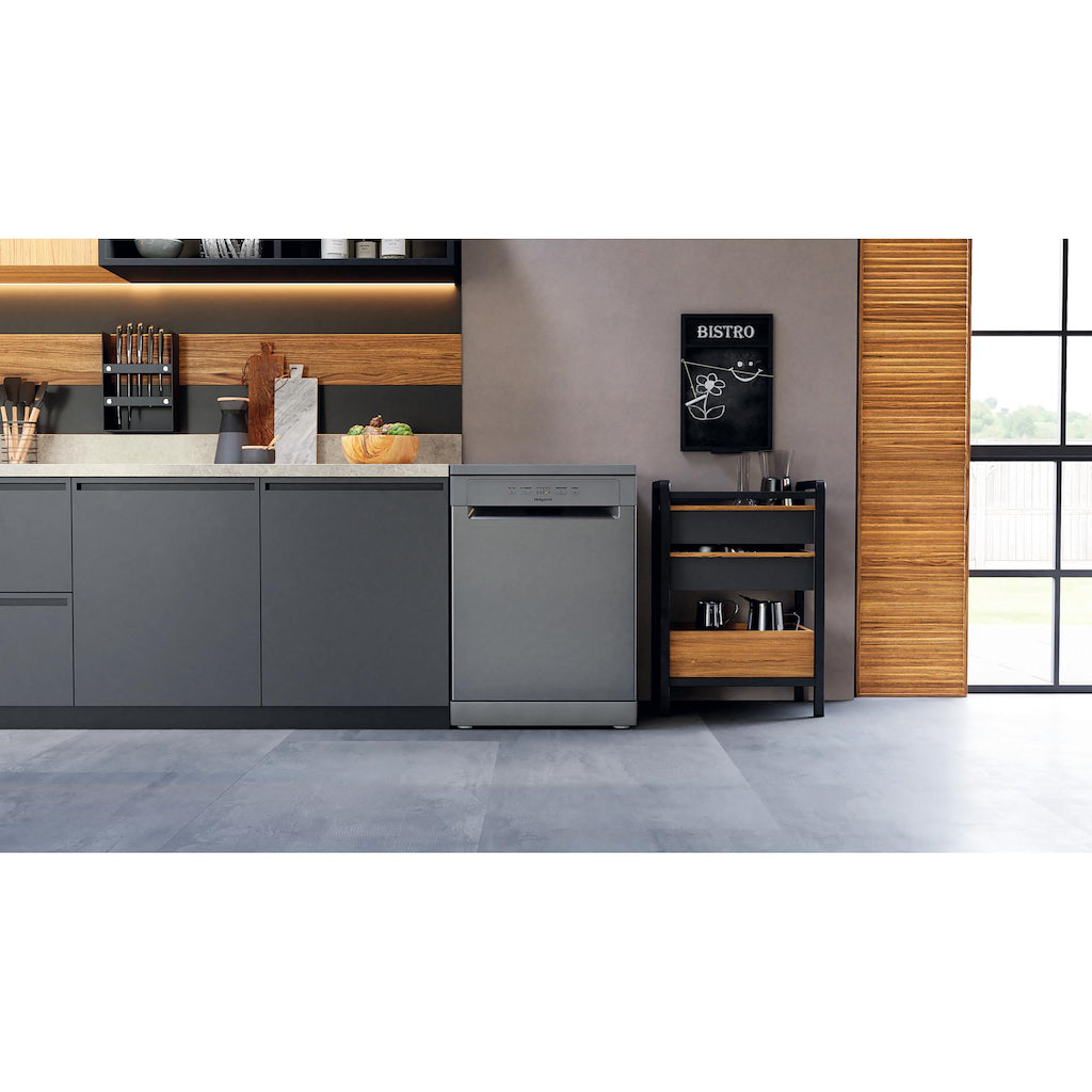 Hotpoint HFC 2B19 X UK N Dishwasher - Silver