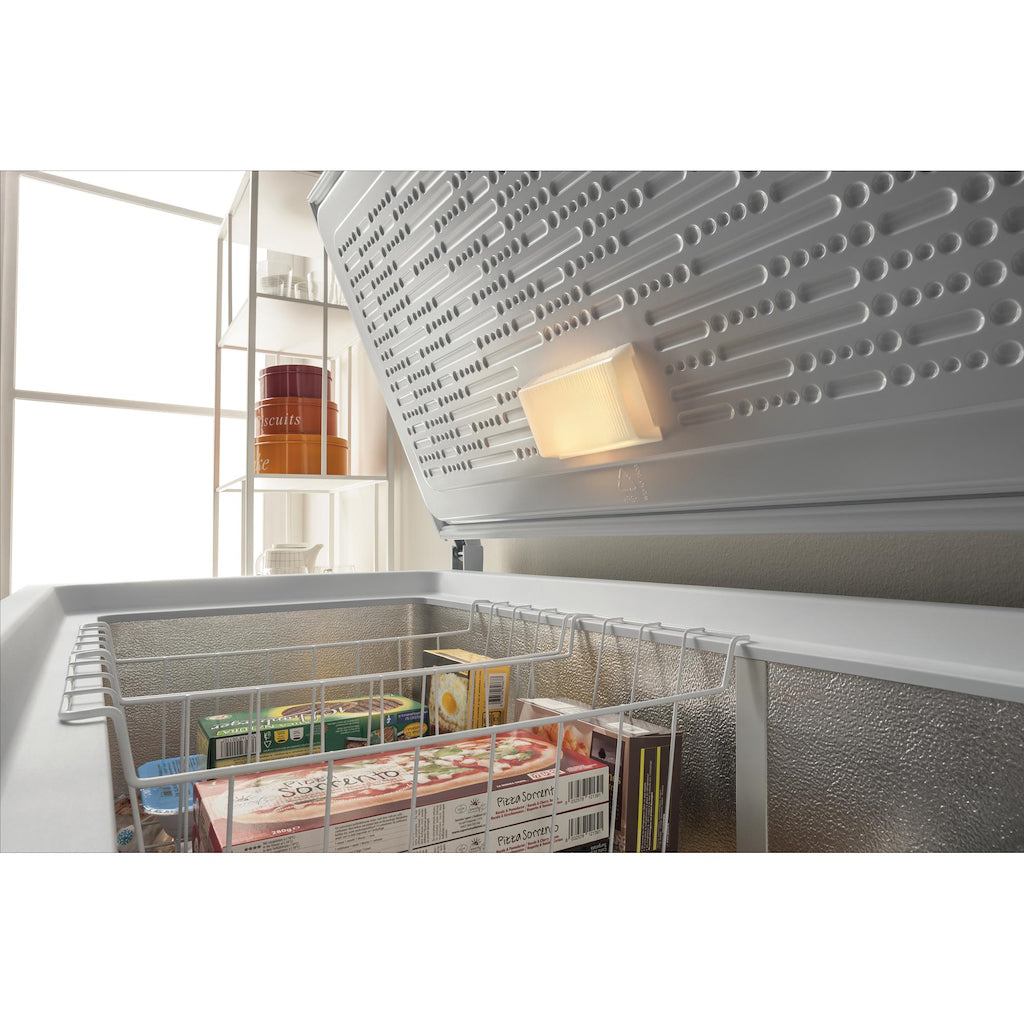 Indesit OS 2A 250 H2 1 255L Freestanding Chest Freezer - White