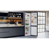 Hotpoint H7X93TSK Freestanding Fridge Freezer